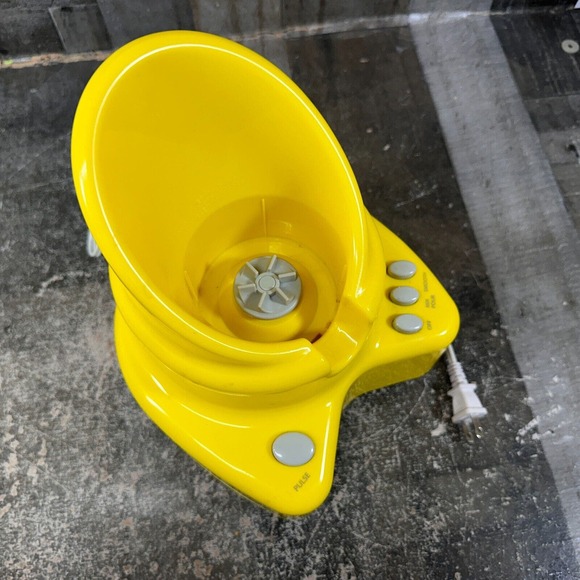 Back To Basics Blender Smoothie Elite SE2000 Yellow Base Only - Tested - Picture 8 of 8